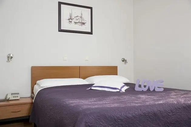 Tek Büyük Yataklı Oda
