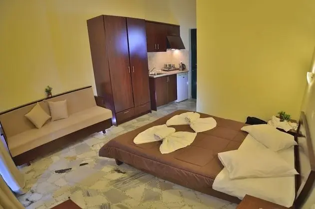 Stüdyo, Deniz Manzaralı, Ek Bina
