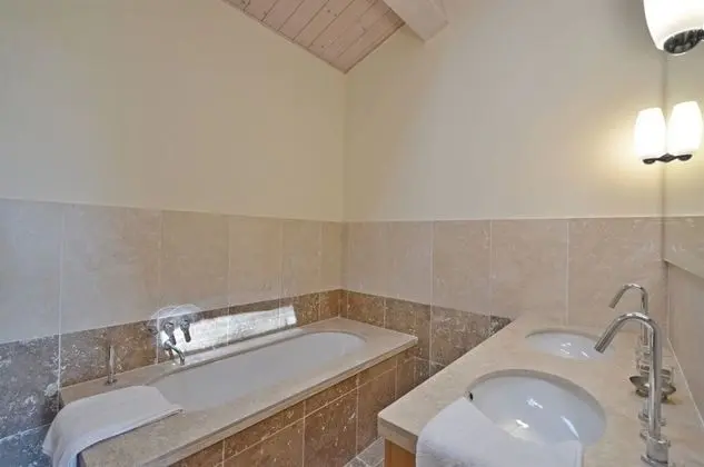 Villa, 2 Yatak Odası, Şömine