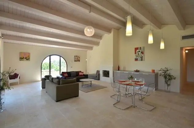 Villa, 2 Yatak Odası, Şömine