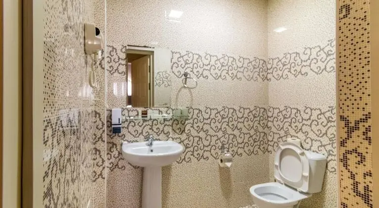 City Tek Büyük Yataklı Oda