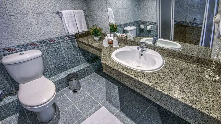 Standard Tek Büyük Yataklı Oda