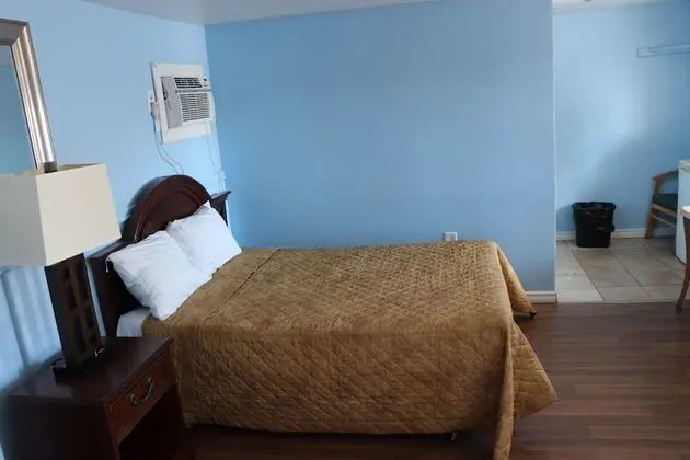 Room, 3 Double Beds