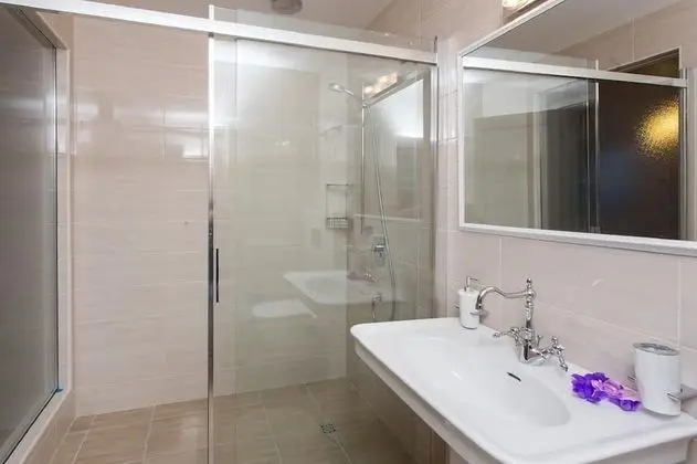 Villa (Four-Bedroom Villa with Terrace)