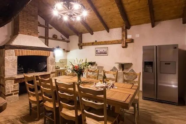 Villa (Four-Bedroom Villa with Terrace)