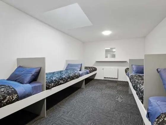 Oda, Birden Çok Yatak (6 Beds)