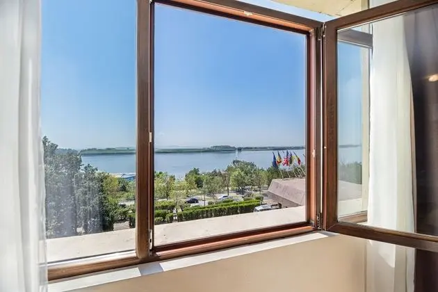 SUPERIOR SUITE DANUBE VIEW