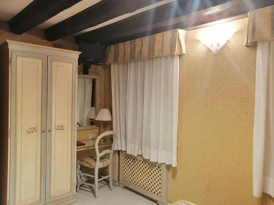 Economy Tek Büyük Yataklı Oda