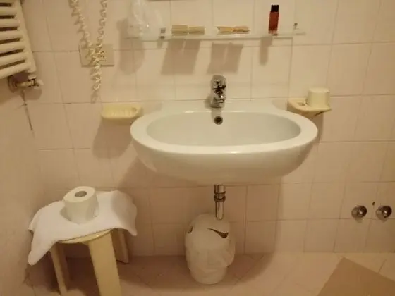 Economy Tek Büyük Yataklı Oda