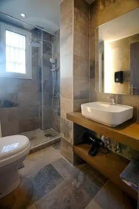 City Tek Büyük veya İki Ayrı Yataklı Oda