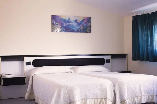 Basic Üç Kişilik Oda, Birden Çok Yatak, Sigara İçilebilir, Şehir Manzaralı