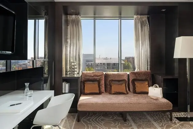 Senior Suite