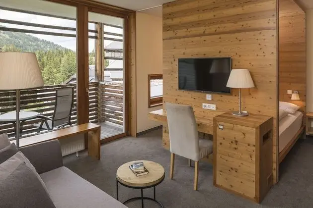 Family Süit, Balkon