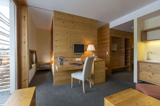 Family Süit, Balkon