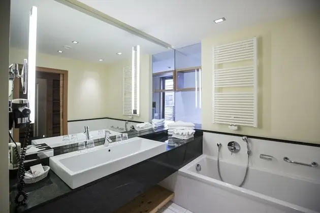 Family Süit, Balkon