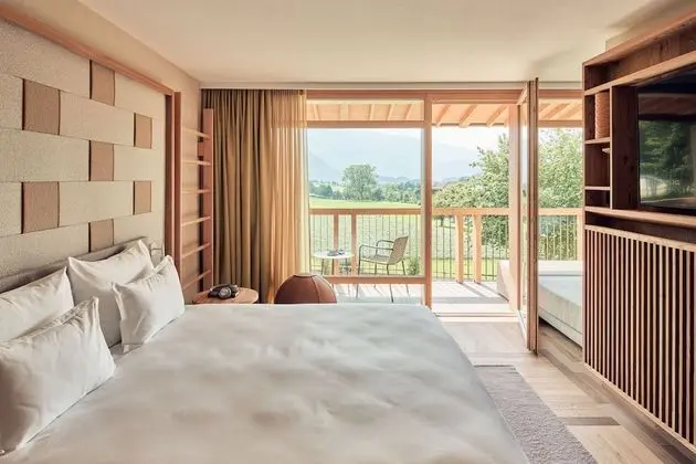 Deluxe Tek Büyük Yataklı Oda, Balkon, Dağ Manzaralı