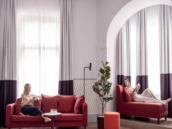 Junior Tek Büyük Yataklı Oda