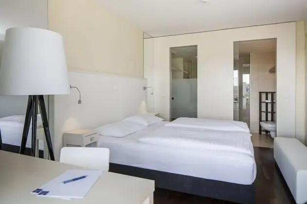 Superior Apart Daire, 2 Yatak Odası, Balkon, Deniz Manzaralı