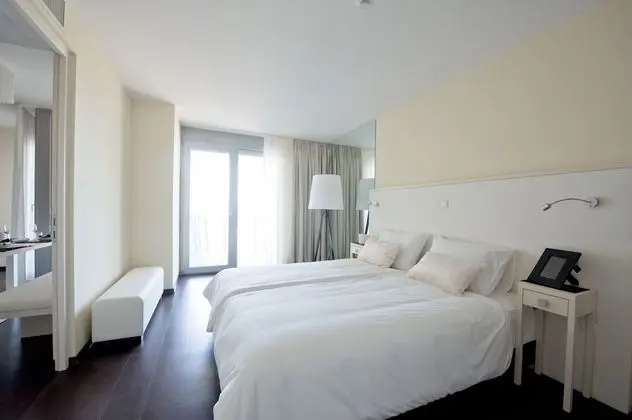 Superior Apart Daire, 2 Yatak Odası, Balkon, Deniz Manzaralı