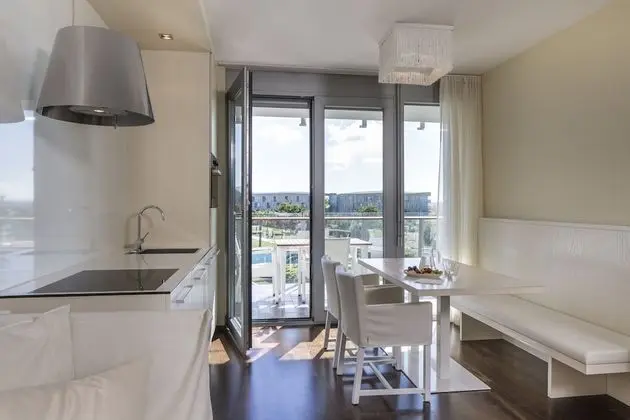 Superior Apart Daire, 2 Yatak Odası, Balkon, Deniz Manzaralı