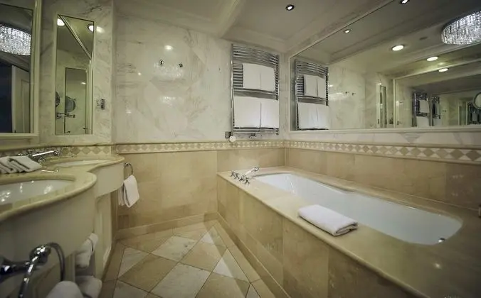 Deluxe Oda, 1 Çift Kişilik Yatak