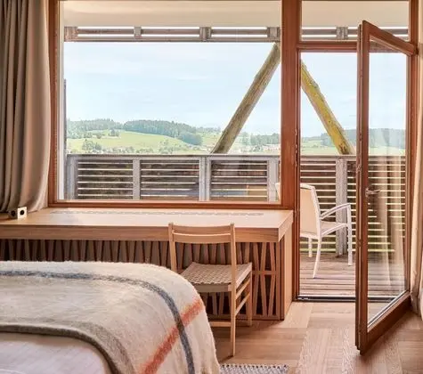 Superior Oda, Balkon, Vadi Manzaralı