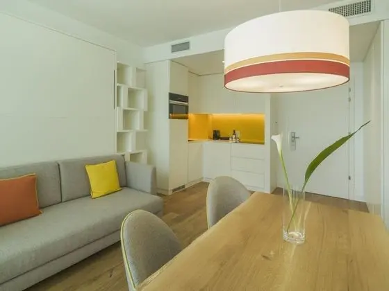 Apart Daire, 1 Yatak Odası, Balkon, Kısmi Deniz Manzaralı