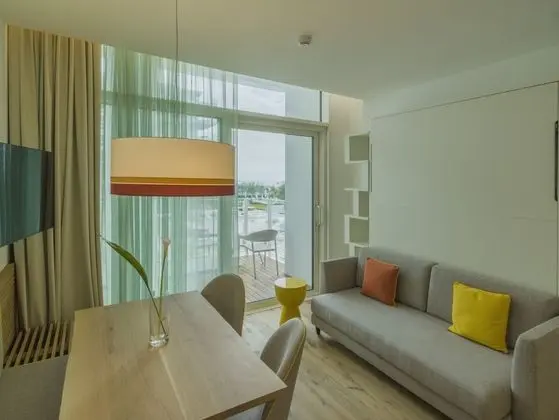 Apart Daire, 1 Yatak Odası, Balkon, Kısmi Deniz Manzaralı