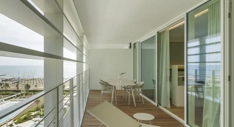 Superior Apart Daire, 2 Yatak Odası, Teras, Kısmi Deniz Manzaralı