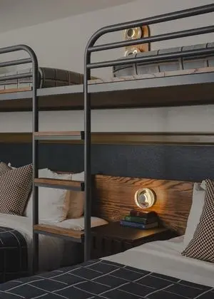 Oda (Walk Up Double Queen Bunk Bed)