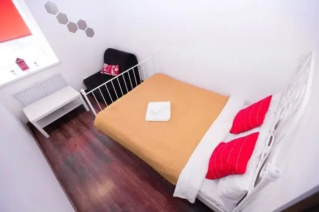 Üç Kişilik Oda, Ortak Banyo