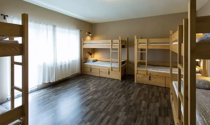 8 Bed Dormitory, Shared Bathroom - 1 Bed