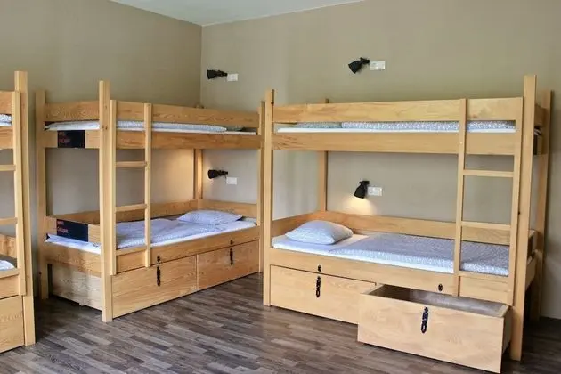 8 Bed Dormitory, Shared Bathroom - 1 Bed