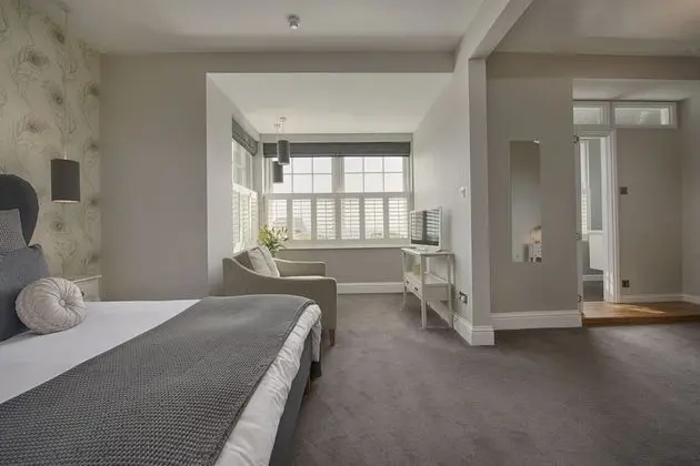Comfort Tek Büyük veya İki Ayrı Yataklı Oda (Room2)