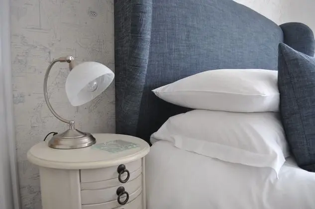 Tek Büyük Yataklı Oda (Room3)