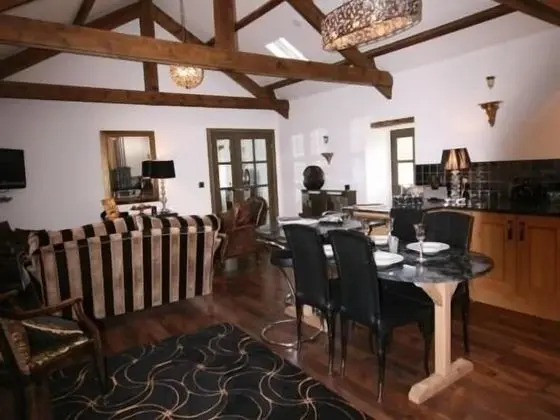 Apart Daire, 2 Yatak Odası (The Opulent)