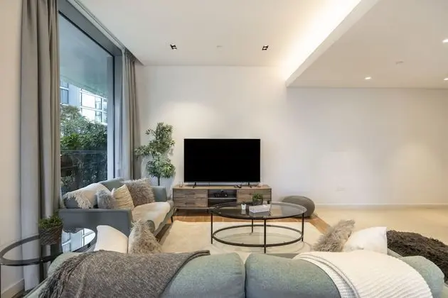 Deluxe Apartment, 2 Bedroom with Maidsroom