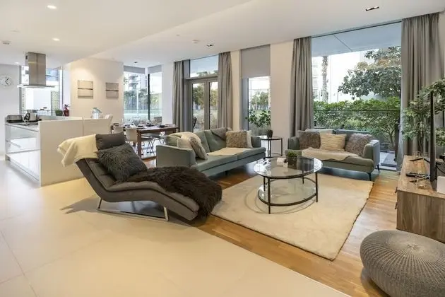 Deluxe Apartment, 2 Bedroom with Maidsroom