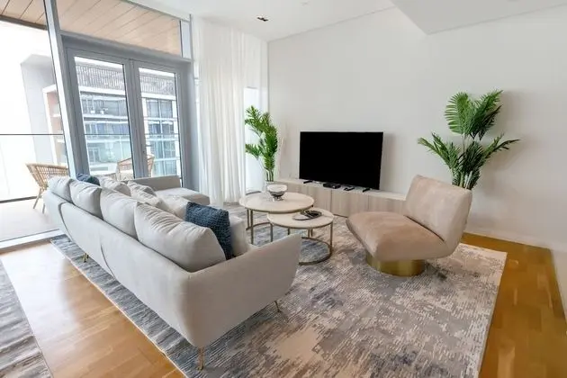Deluxe Apartment, 2 Bedroom with Maidsroom