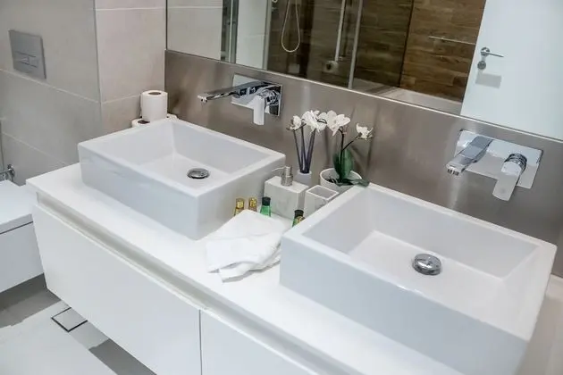 Deluxe Apartment, 2 Bedroom with Maidsroom