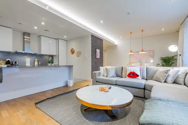 Apart Daire Two Bedrooms With Air Conditioning
