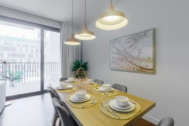 Apartment, 2 Bedroom with Maidsroom