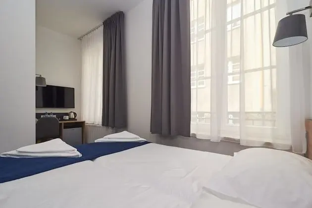 Comfort Tek Büyük Yataklı Oda