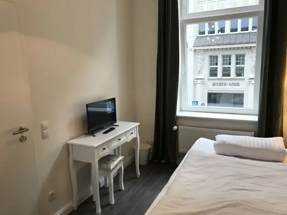 Tek Kişilik Oda, Ortak Banyo