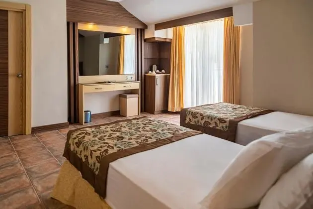 https://images.etstur.com/files/images/hotelImages/TR/55365/l/Fame-Hotel-Oda-366301.jpg