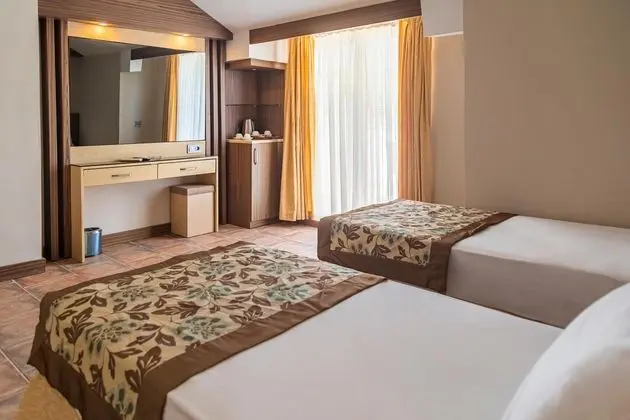 https://images.etstur.com/files/images/hotelImages/TR/55365/l/Fame-Hotel-Oda-366302.jpg