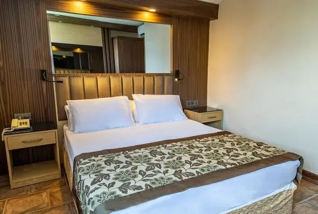 https://images.etstur.com/files/images/hotelImages/TR/55365/l/Fame-Hotel-Oda-366303.jpg