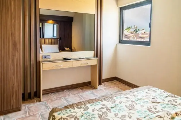 https://images.etstur.com/files/images/hotelImages/TR/55365/l/Fame-Hotel-Oda-366305.jpg