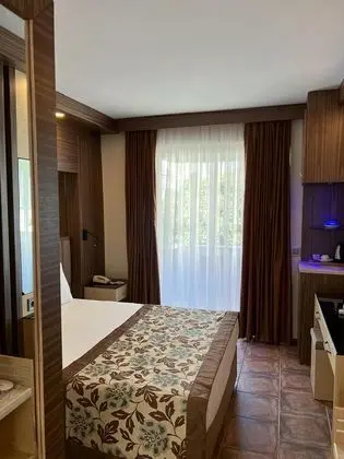 https://images.etstur.com/files/images/hotelImages/TR/55365/l/Fame-Hotel-Oda-366308.jpg
