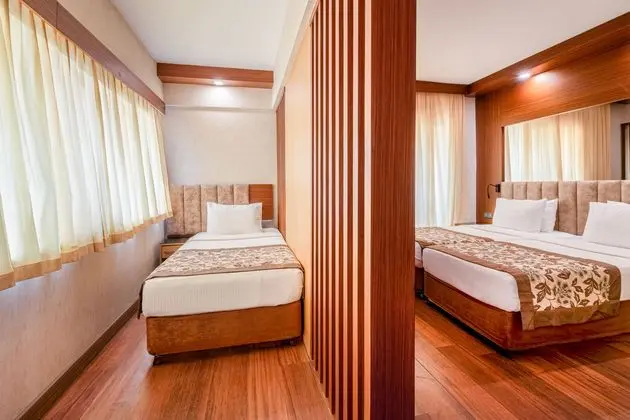 https://images.etstur.com/imgproxy/resize/2560x1440/files/images/hotelImages/etsrooms/504999/Fame_Beach_Hotel_Kemer_20241129164340_17.jpg